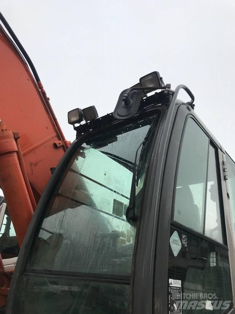 Hitachi ZX 280 Kāpurķēžu ekskavatori