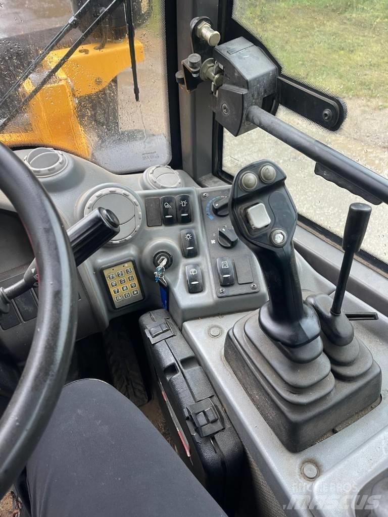 Volvo L 25 Iekrāvēji uz riteņiem