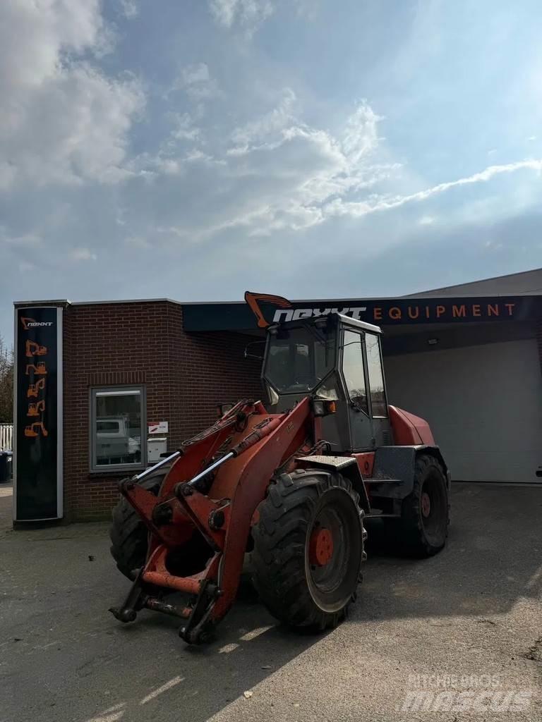 Atlas AR 86 E Iekrāvēji uz riteņiem