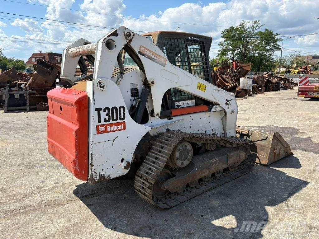 Bobcat T 300 Lietoti riteņu kompaktiekrāvēji