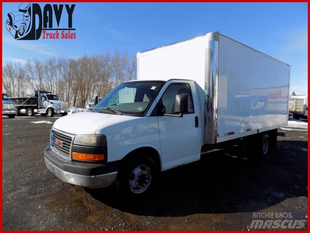 GMC Savana Furgons