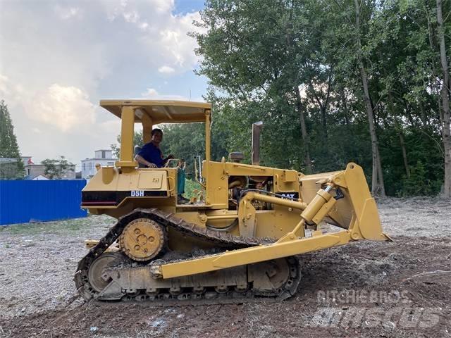 CAT D 5 H Kāpurķēžu buldozeri