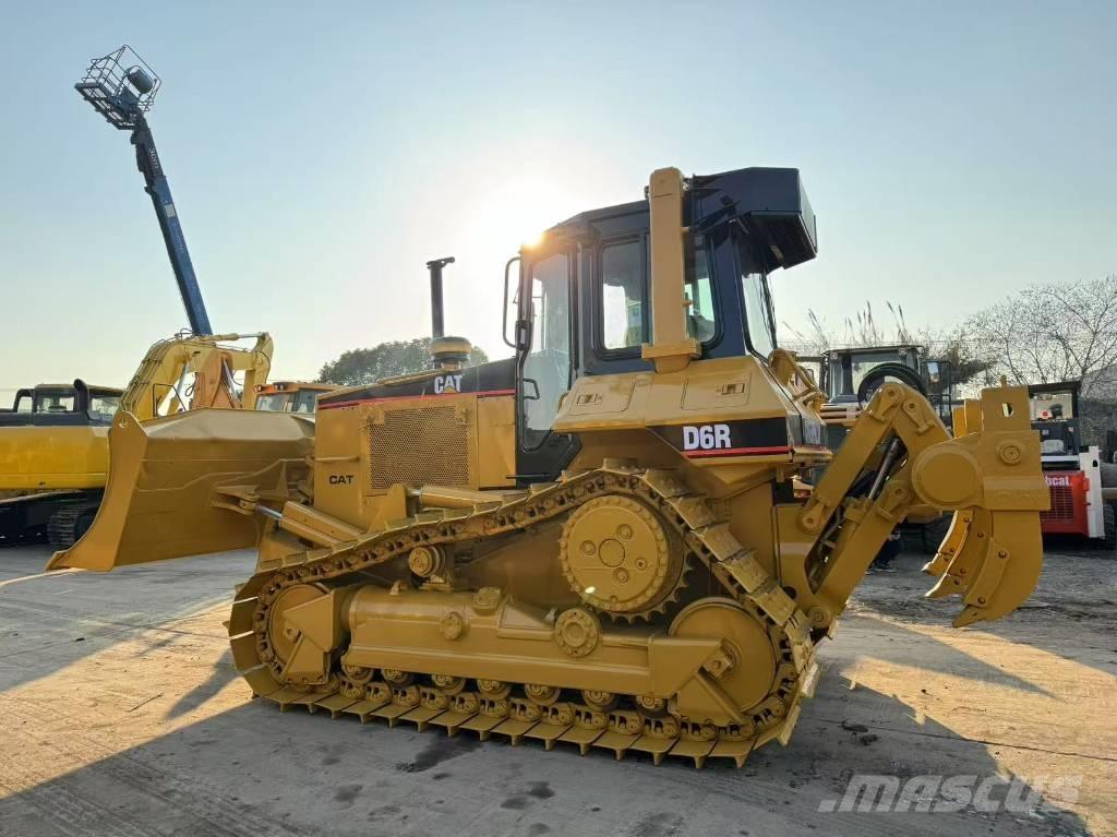 CAT D 6 R Kāpurķēžu buldozeri