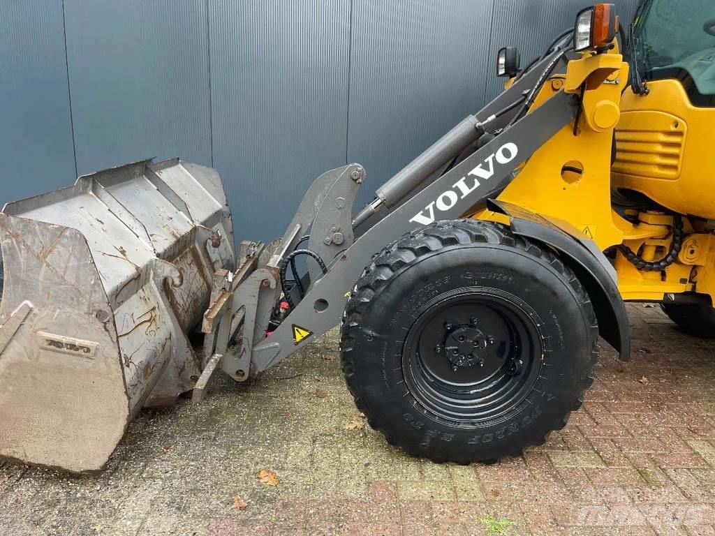 Volvo L25f Iekrāvēji uz riteņiem