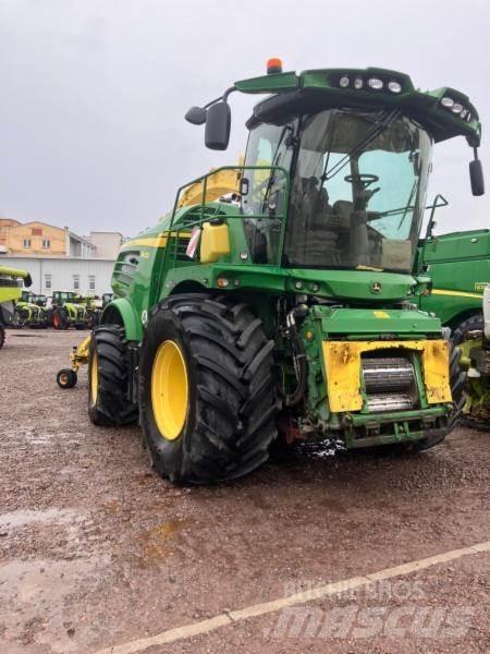 John Deere 8400 Lopbarības novācēji