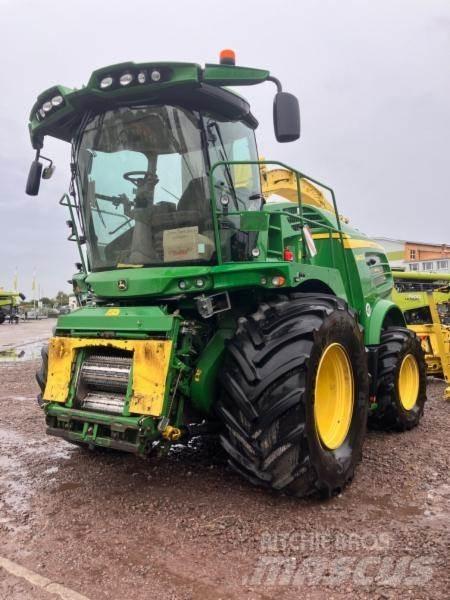 John Deere 8400 Lopbarības novācēji