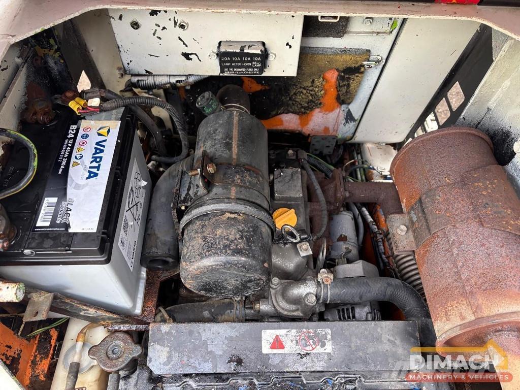 Bobcat S70 Iekrāvēji uz riteņiem