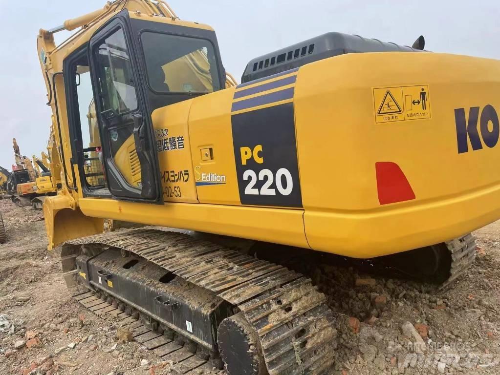 Komatsu pc220-7 Kāpurķēžu ekskavatori