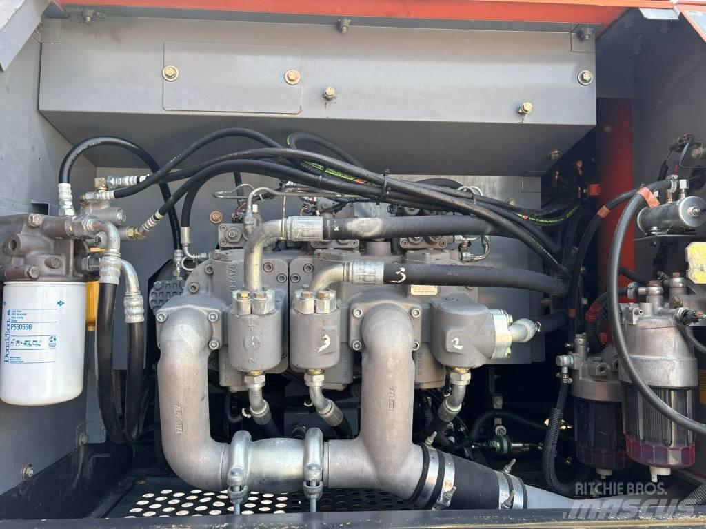 Hitachi ZX 350 LC-5B Kāpurķēžu ekskavatori