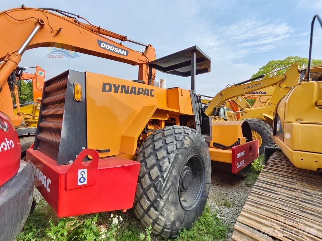 Dynapac CA 251 D Vienvalča grunts veltņi