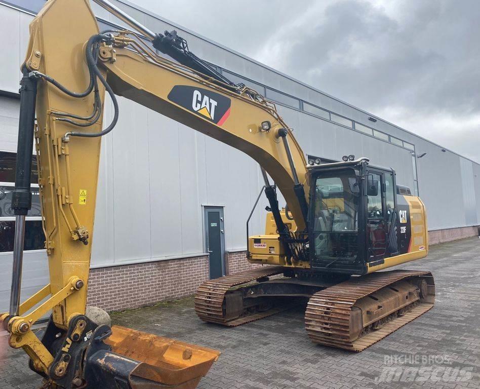 CAT 320 FL Kāpurķēžu ekskavatori