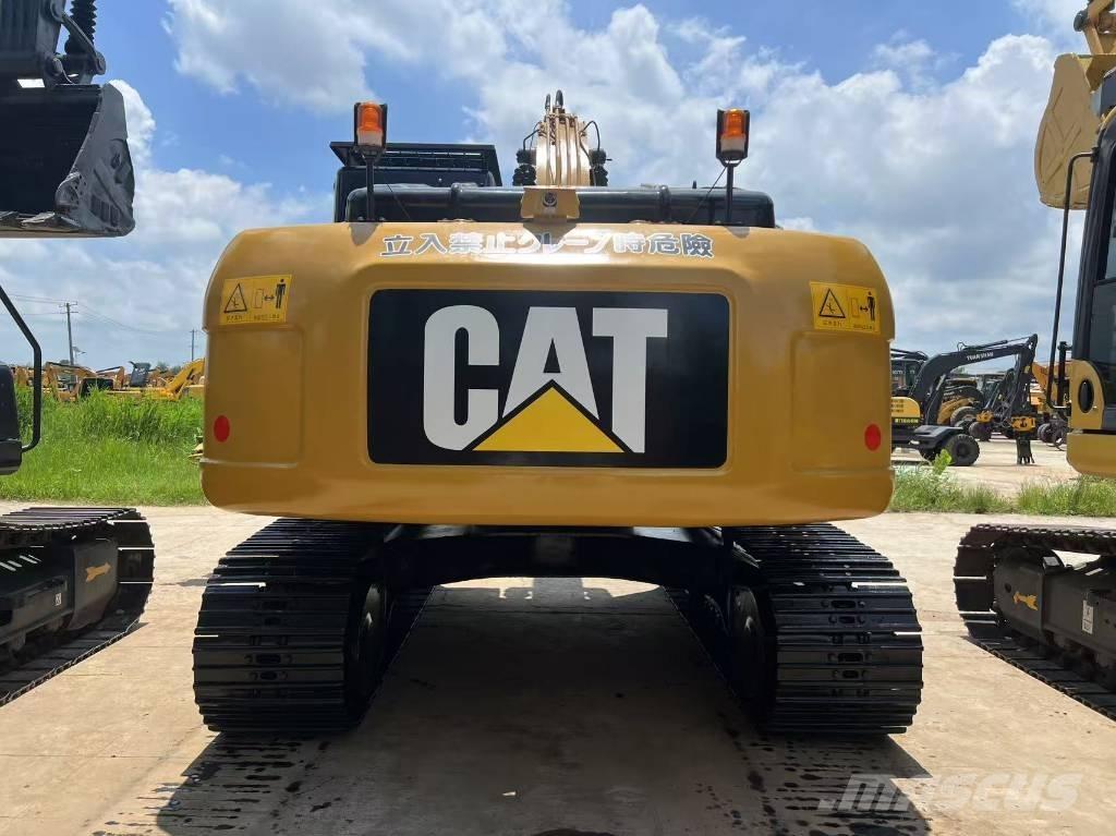 CAT 323 D Kāpurķēžu ekskavatori