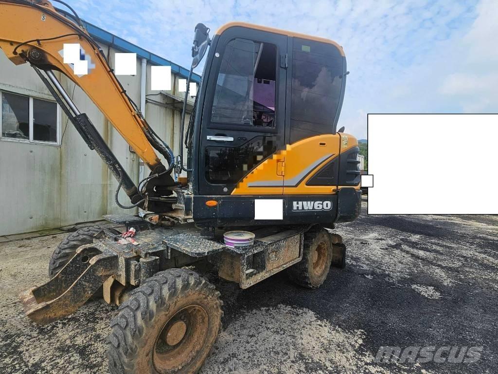 Hyundai HW60 Ekskavatori uz riteņiem