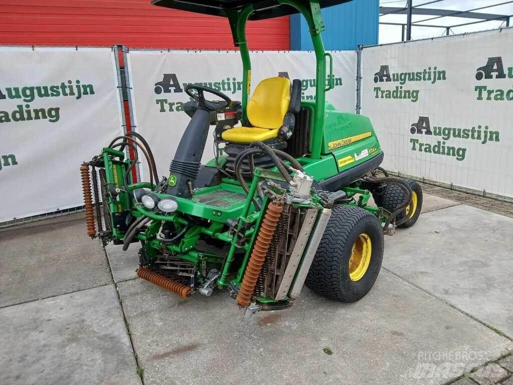 John Deere 8700 A Mauriņa traktors