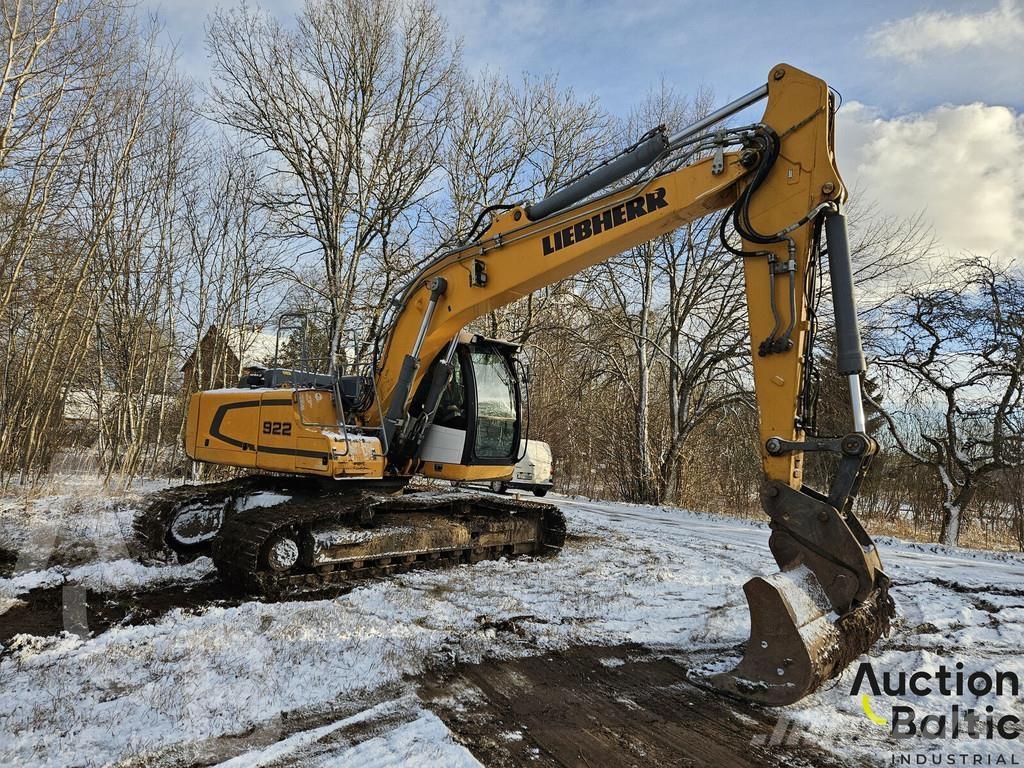 Liebherr R922 LC Kāpurķēžu ekskavatori