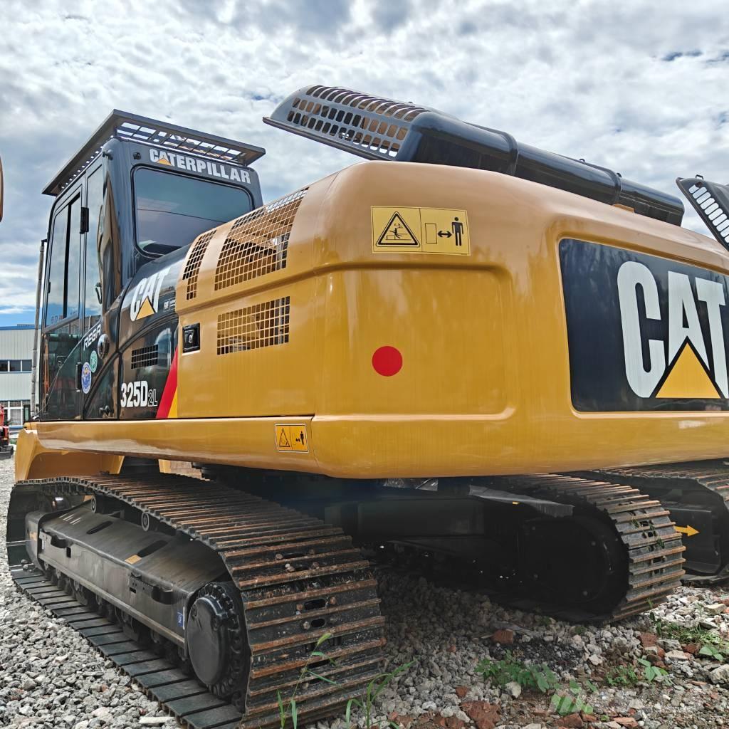 CAT 325 D Kāpurķēžu ekskavatori