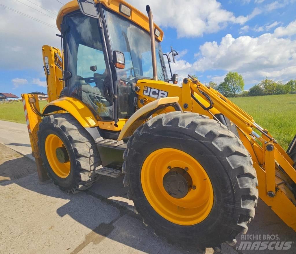 JCB 4 CX Ekskavatori-iekrāvēji