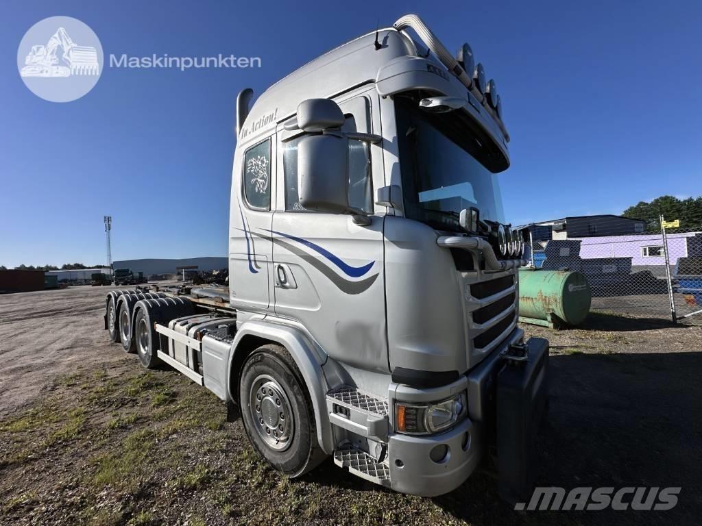 Scania G 490 Treileri ar āķi