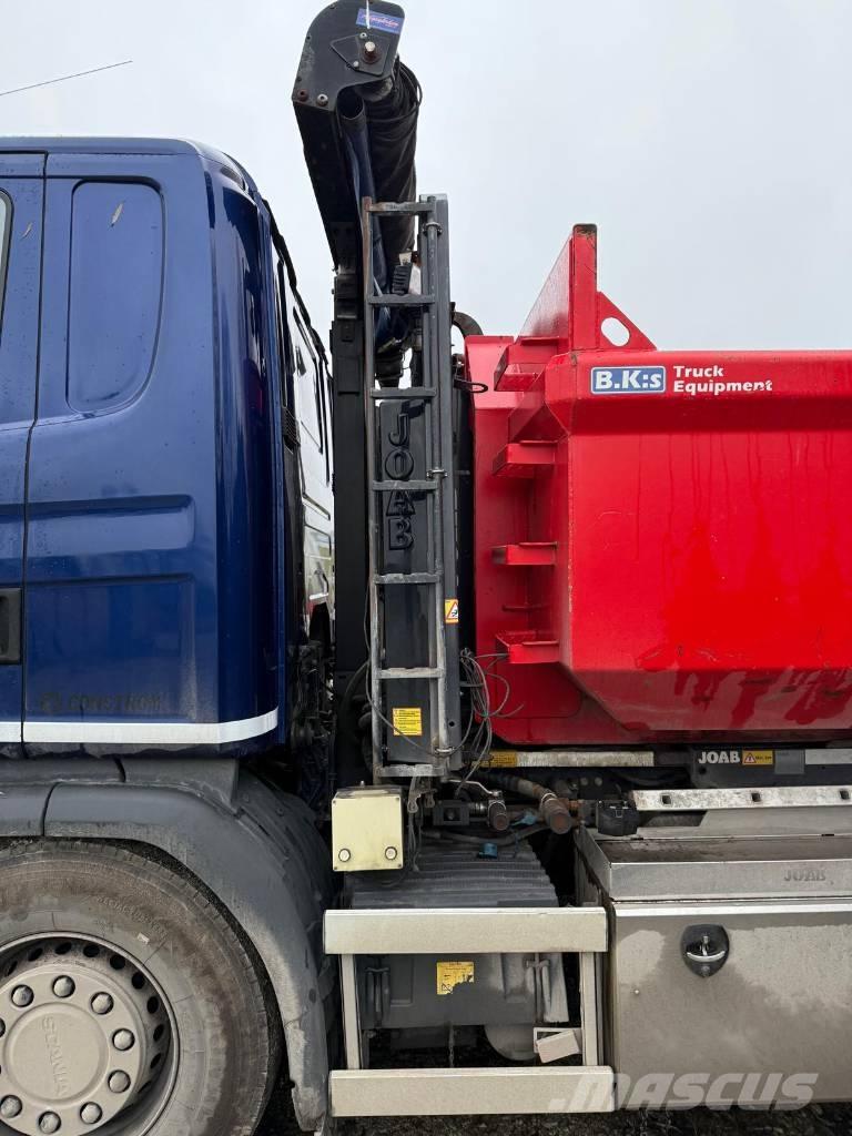 Scania G 450 Treileri ar āķi