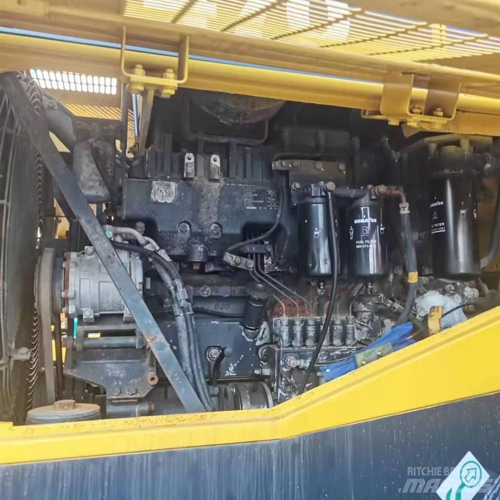 Komatsu WA 320-5 Iekrāvēji uz riteņiem