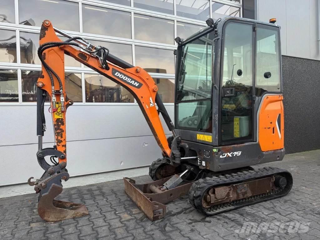 Doosan DX19 Mini ekskavatori < 7 t