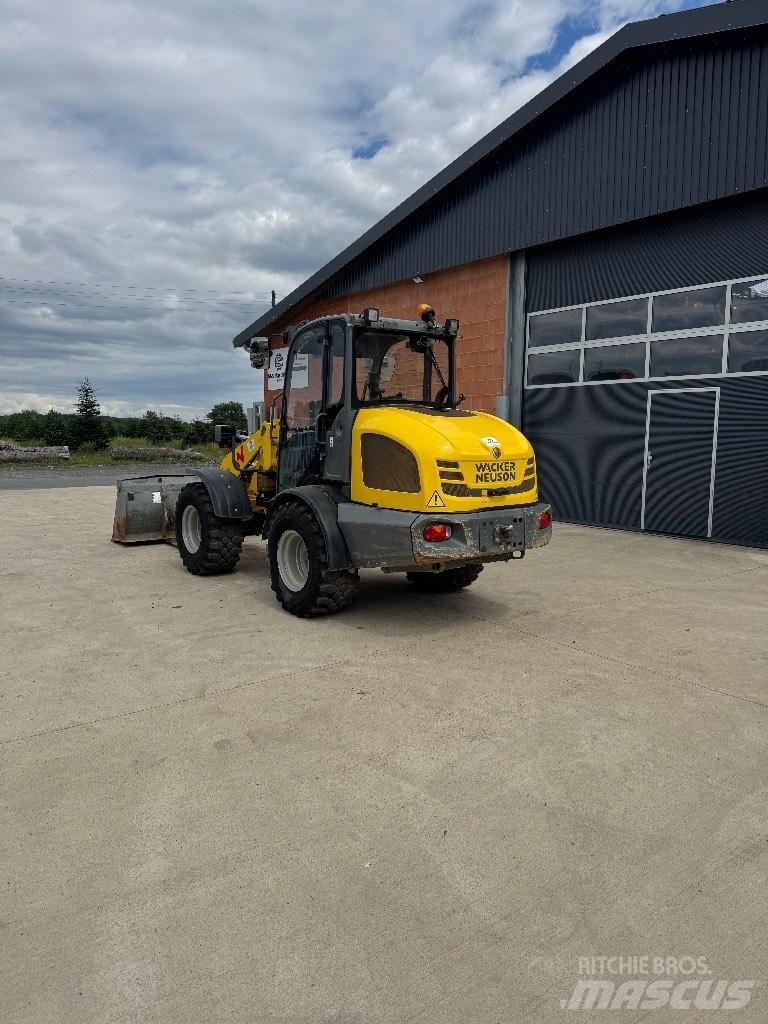 Wacker Neuson WL 44 Iekrāvēji uz riteņiem