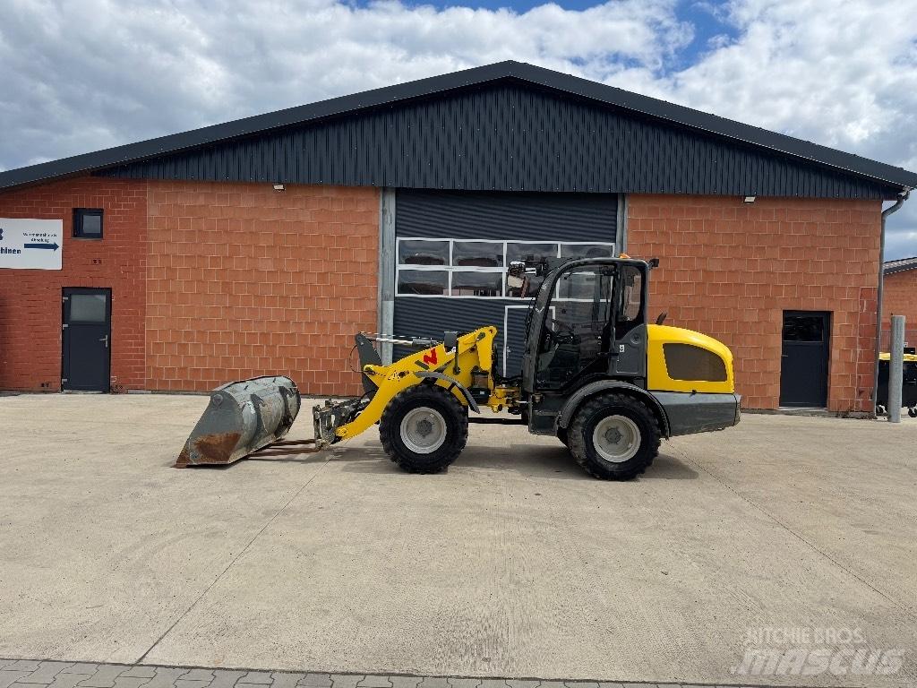Wacker Neuson WL 44 Iekrāvēji uz riteņiem