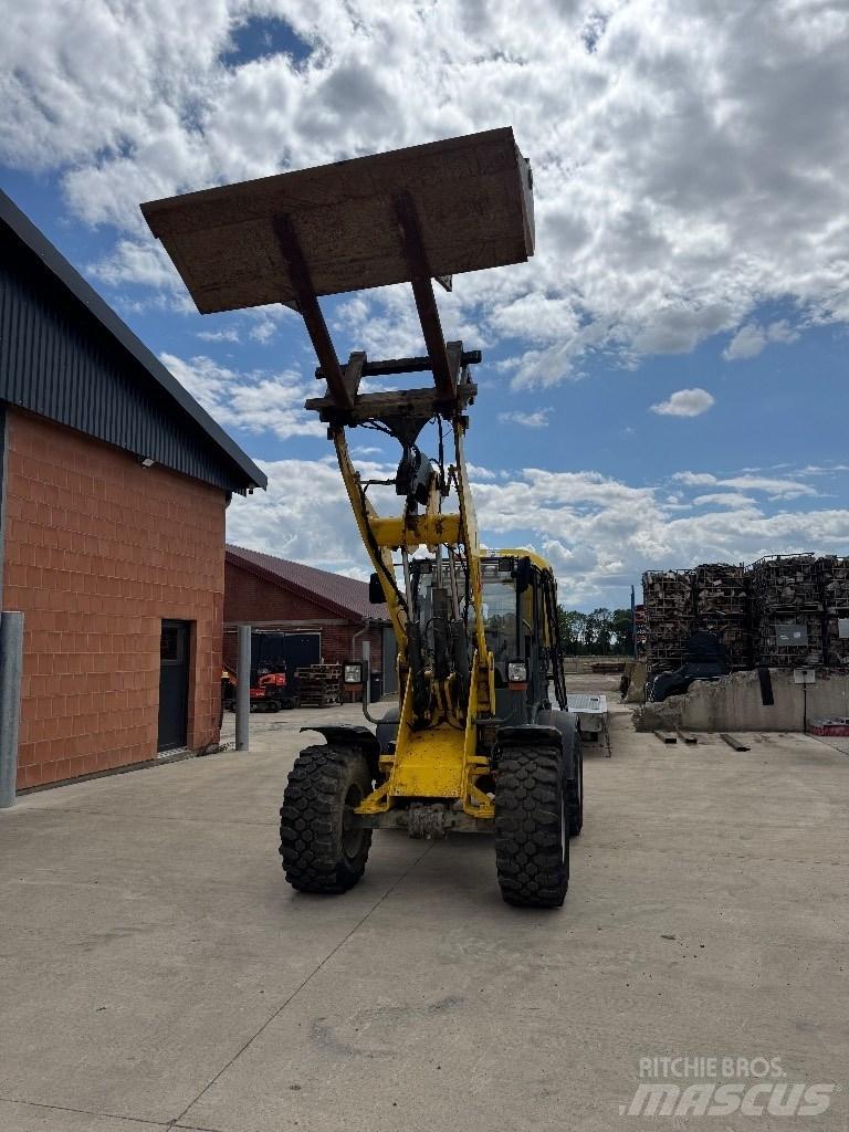 Wacker Neuson WL 44 Iekrāvēji uz riteņiem