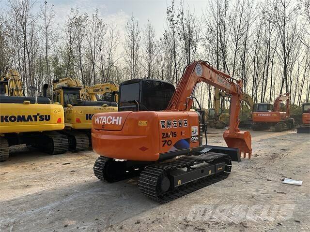 Hitachi ZX70 Kāpurķēžu ekskavatori