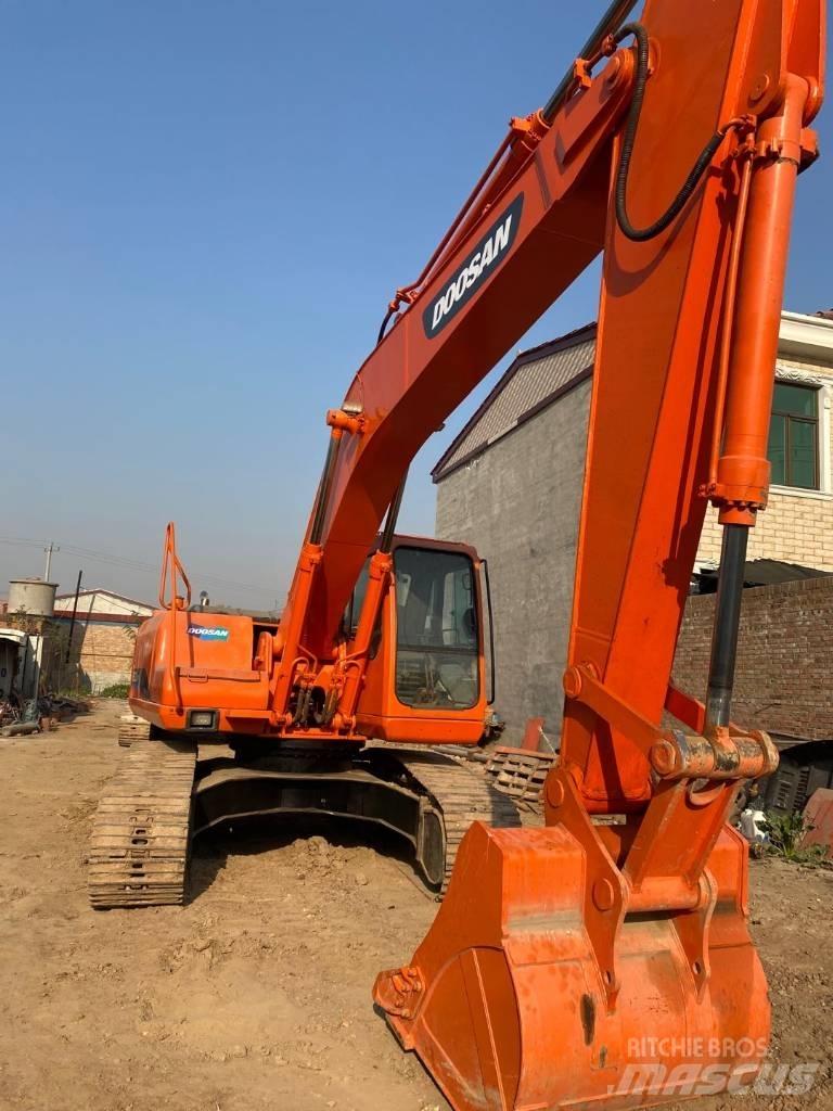 Doosan dh220lc-7 Kāpurķēžu ekskavatori