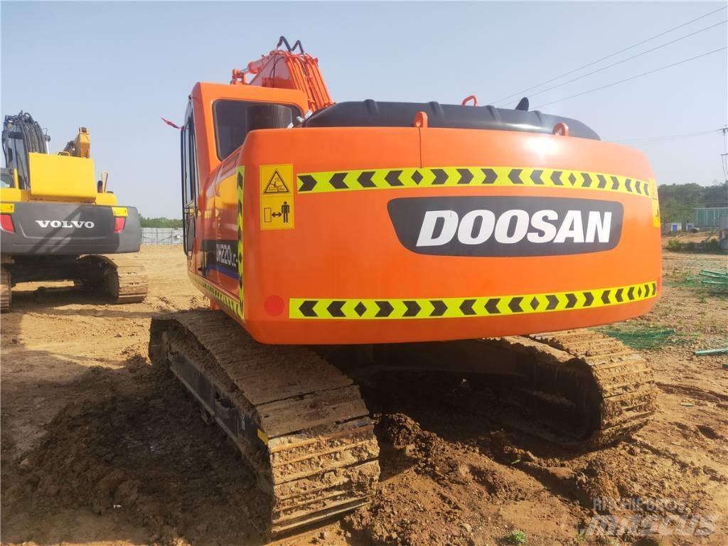 Doosan DH 220 LC-7 Kāpurķēžu ekskavatori