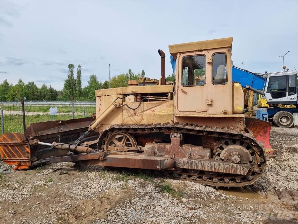 CAT T 130 Kāpurķēžu buldozeri