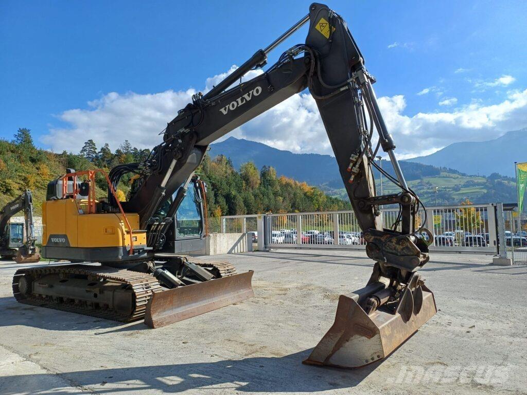 Volvo ECR235EL Kāpurķēžu ekskavatori