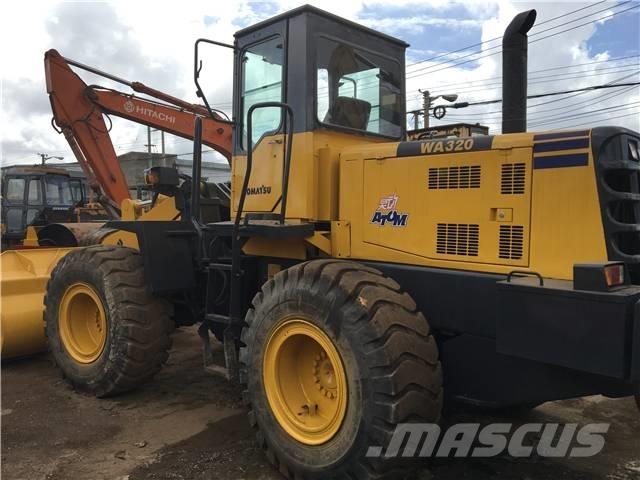 Komatsu WA 380 Iekrāvēji uz riteņiem