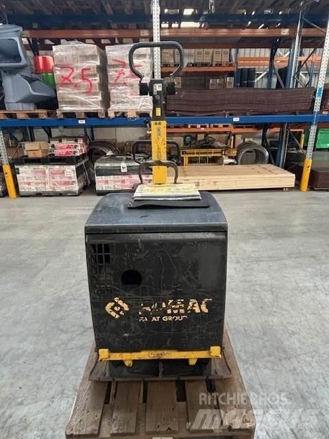 Bomag BPR 70/70 Vibratori