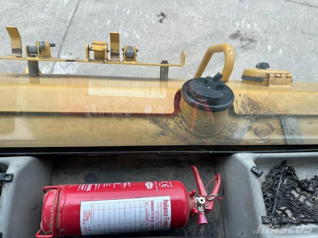 CAT D 6 N LGP Kāpurķēžu buldozeri