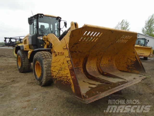 CAT 938M Iekrāvēji uz riteņiem