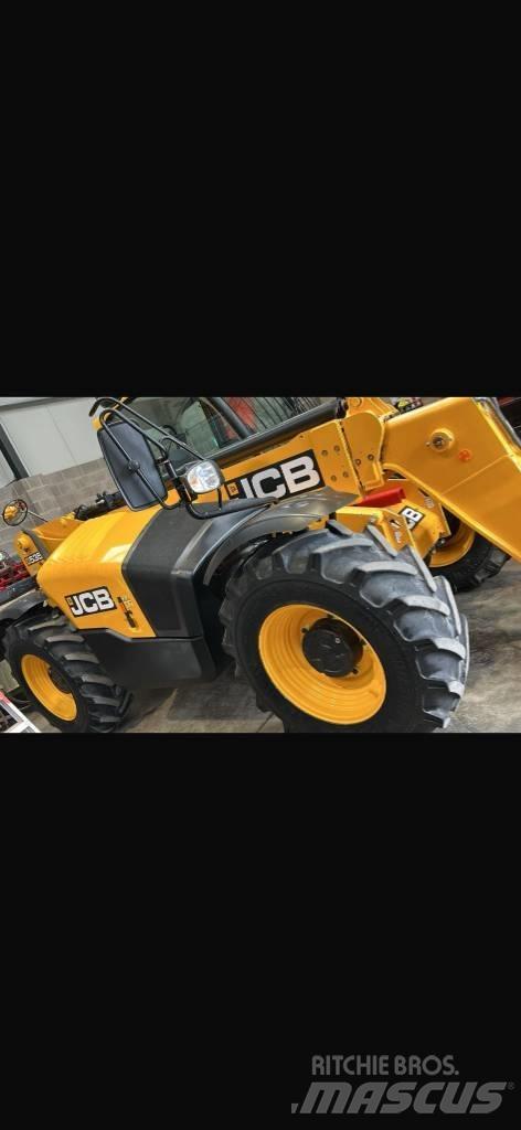 JCB 535-95 Teleskopiskie manipulatori