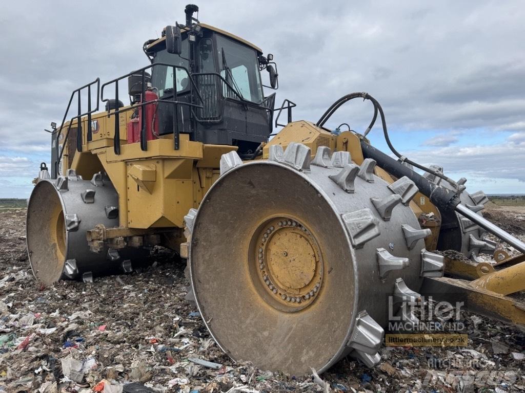 CAT 836 K Atkritumu preses