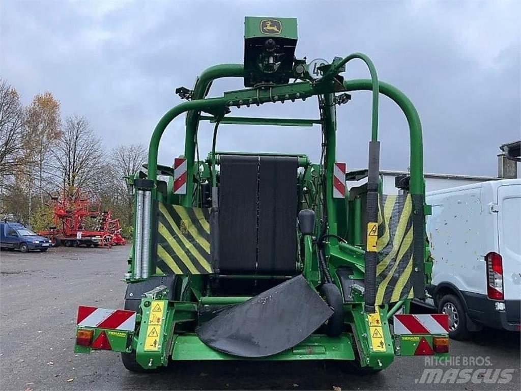 John Deere C451R Rituļu preses