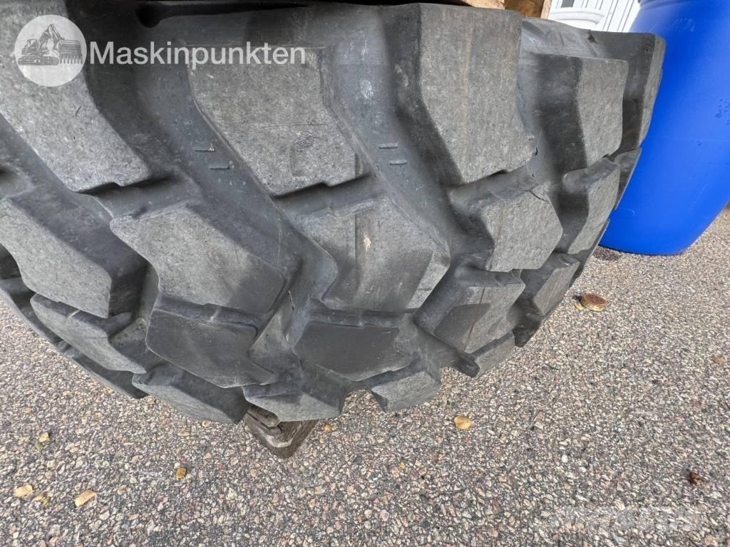 Trelleborg EMR1030 Riepas, riteņi un diski
