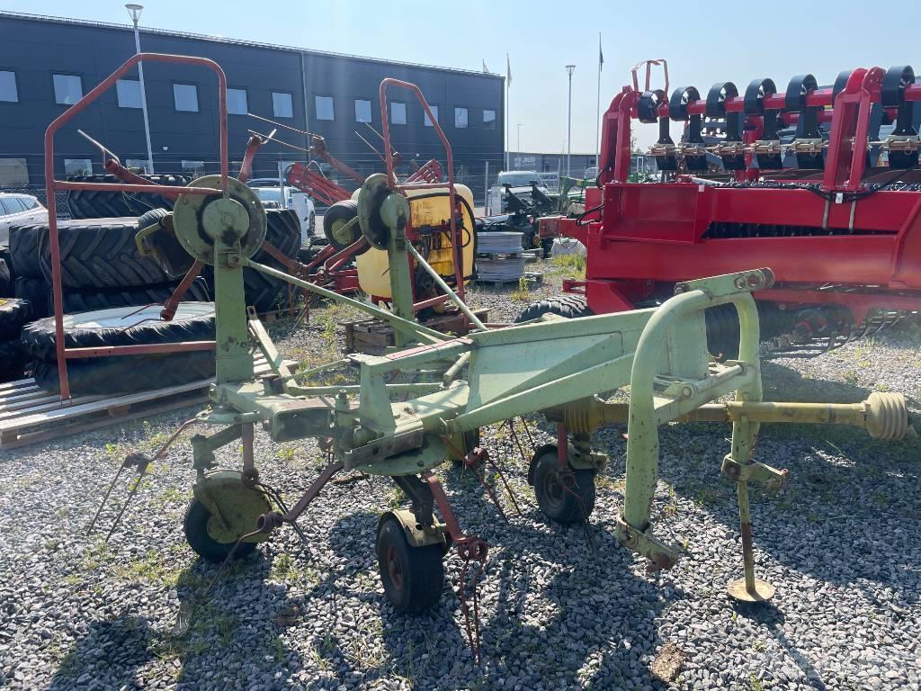 CLAAS W 600 Grābekļi un siena ārdītāji