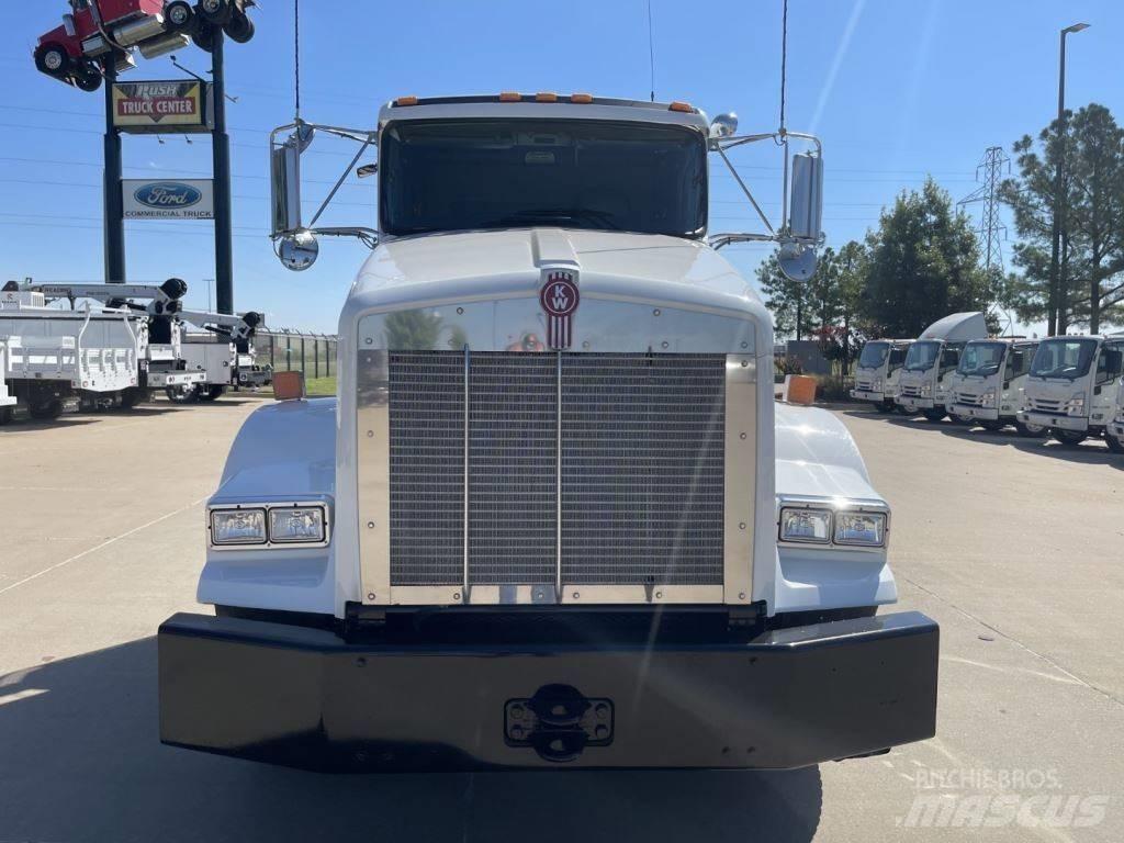 Kenworth T 800 Vilcēji