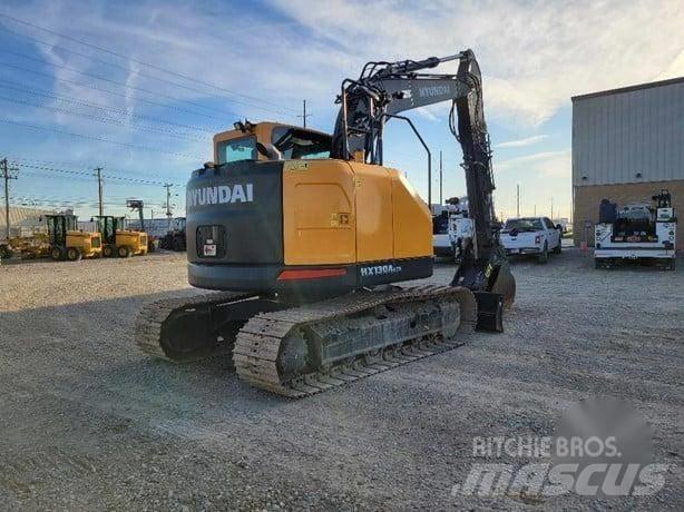 Hyundai HX130 Kāpurķēžu ekskavatori