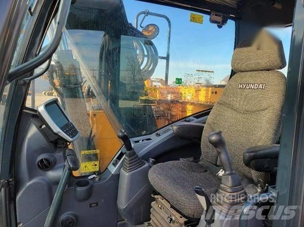Hyundai HX130 Kāpurķēžu ekskavatori