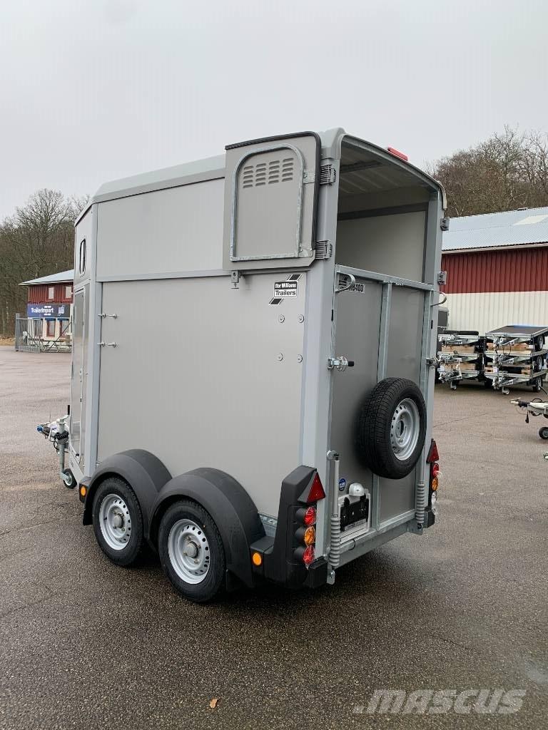 Ifor Williams HB403 Dzīvnieku transportēšanas piekabes