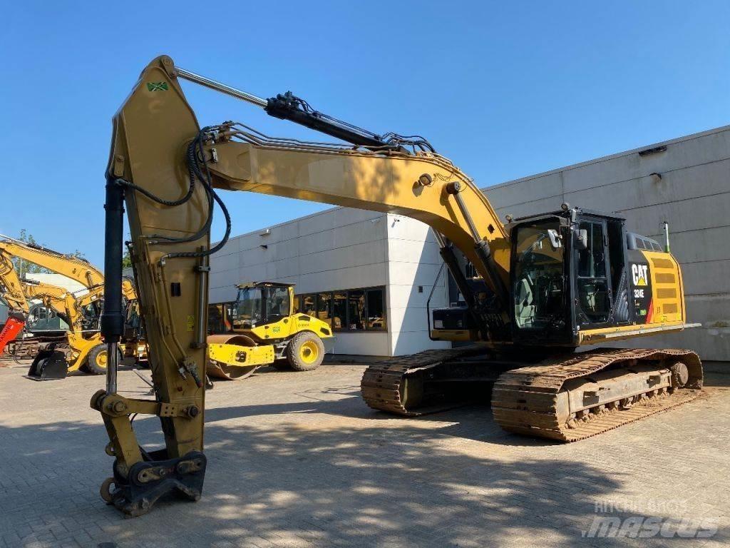 CAT 324E Kāpurķēžu ekskavatori