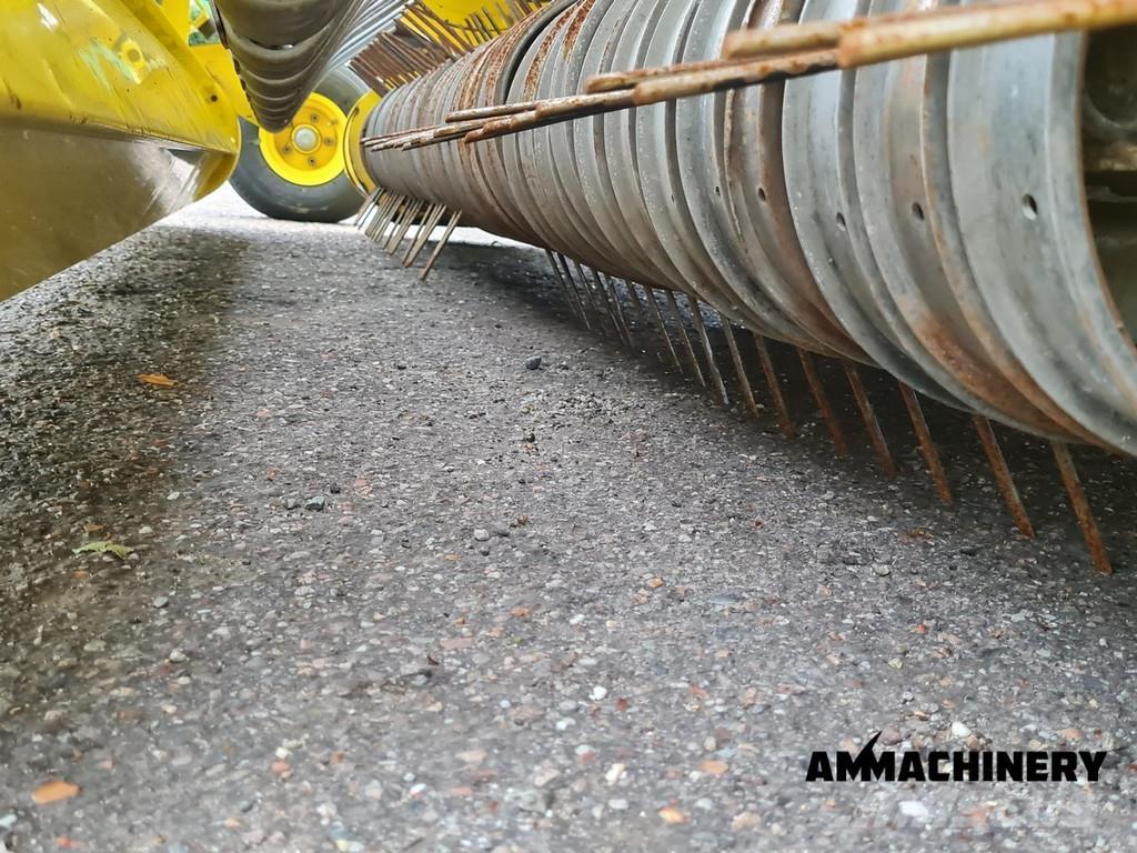 John Deere 9900 i Zāles smalcinātāji