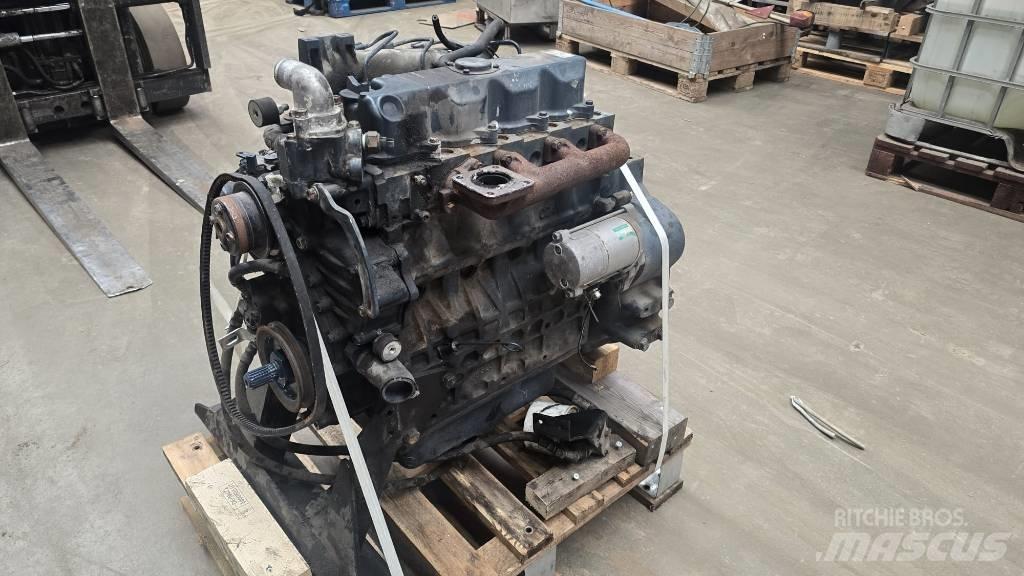 Kubota V2403 Dzinēji
