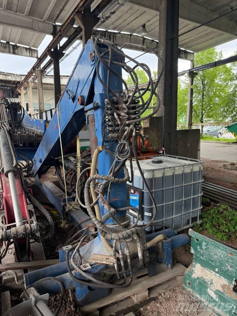  Crane Kokmateriālu krāni